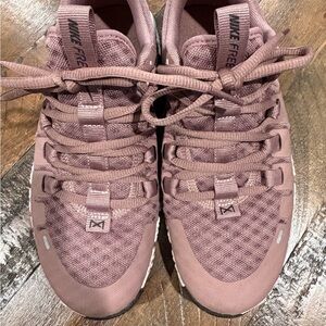 Nike Women's Mauve Metcon